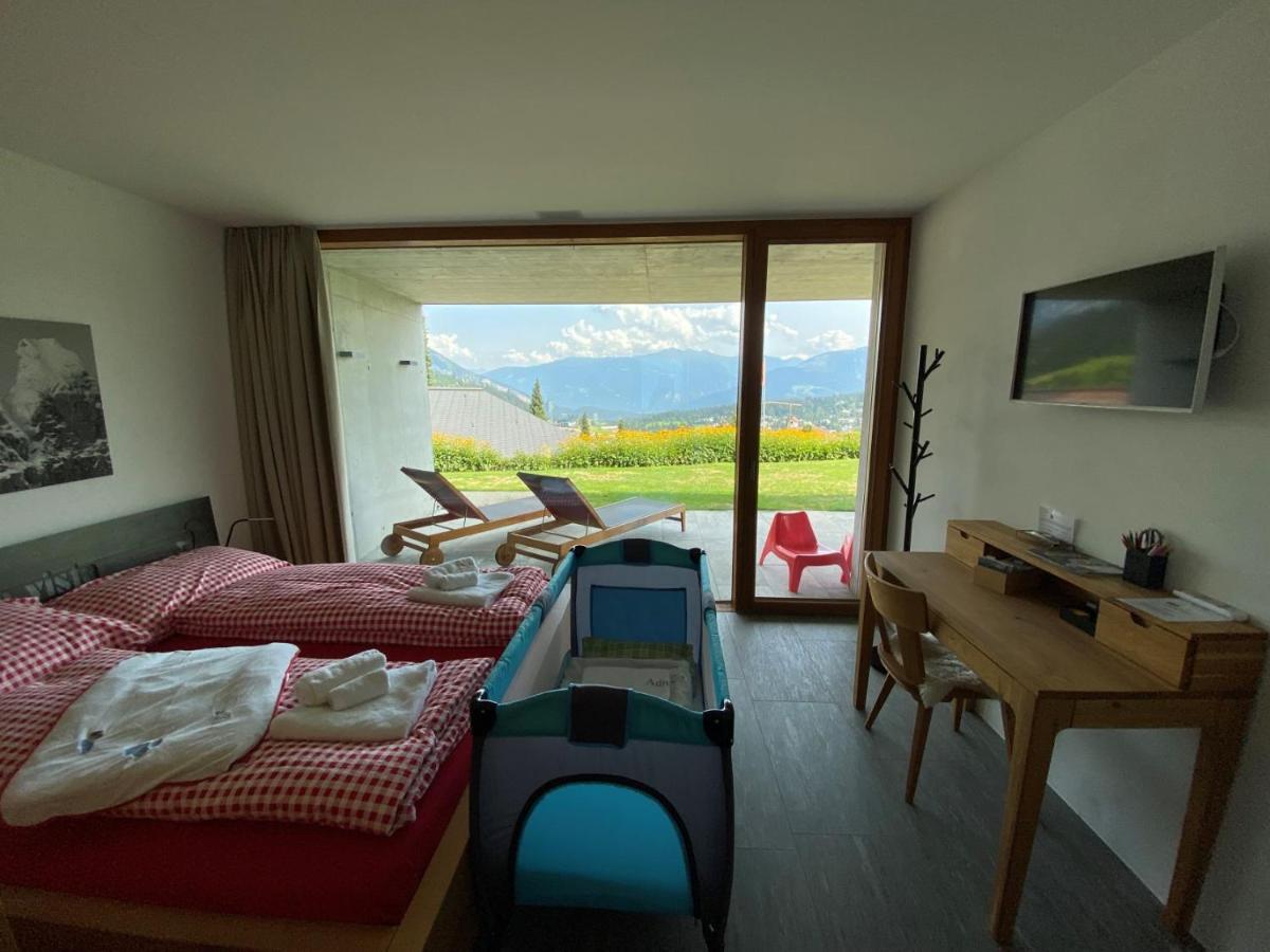 Casa Admisa, Spektakulaere Aussicht, Ski In And Out, Hochwertige Einrichtung, Valserstein Und Eiche Flims Exterior foto