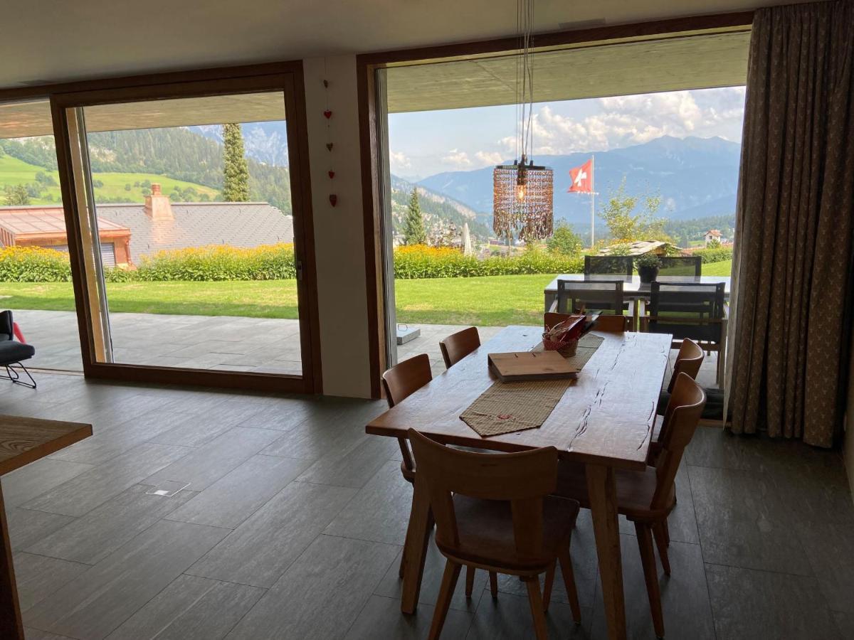 Casa Admisa, Spektakulaere Aussicht, Ski In And Out, Hochwertige Einrichtung, Valserstein Und Eiche Flims Exterior foto